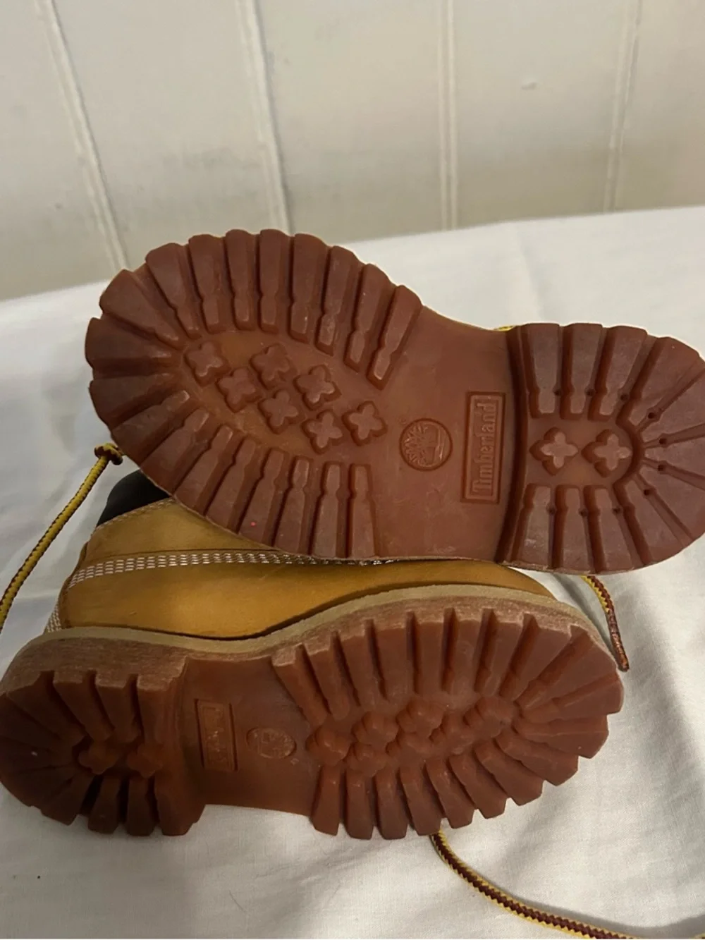 Timberland Toddler Premium 6-Inch Waterproof Boots/Wheat/Size 5M/ (EUC)